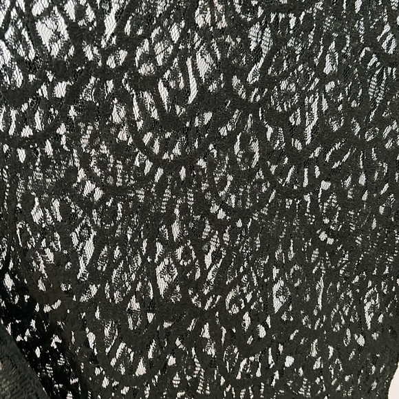 Zara, Small, See through Green Lace Shirt, Good condition, Dry cleaned. - Picture 5 of 6